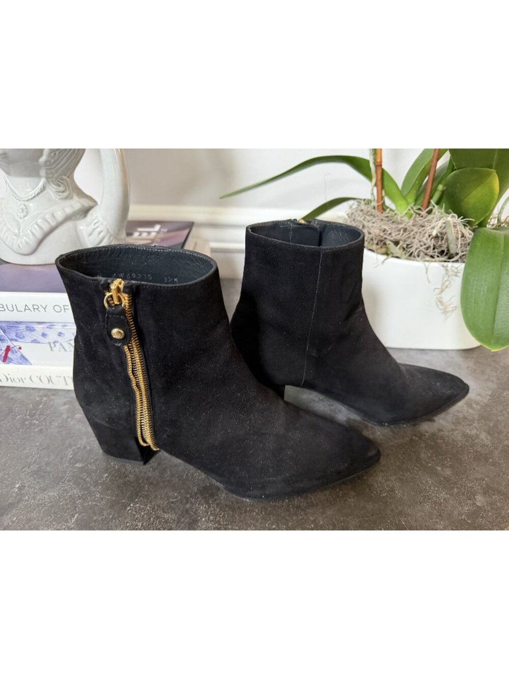 Stuart Weitzman Zipzipzip Suede Ankle Boot Size 7.5